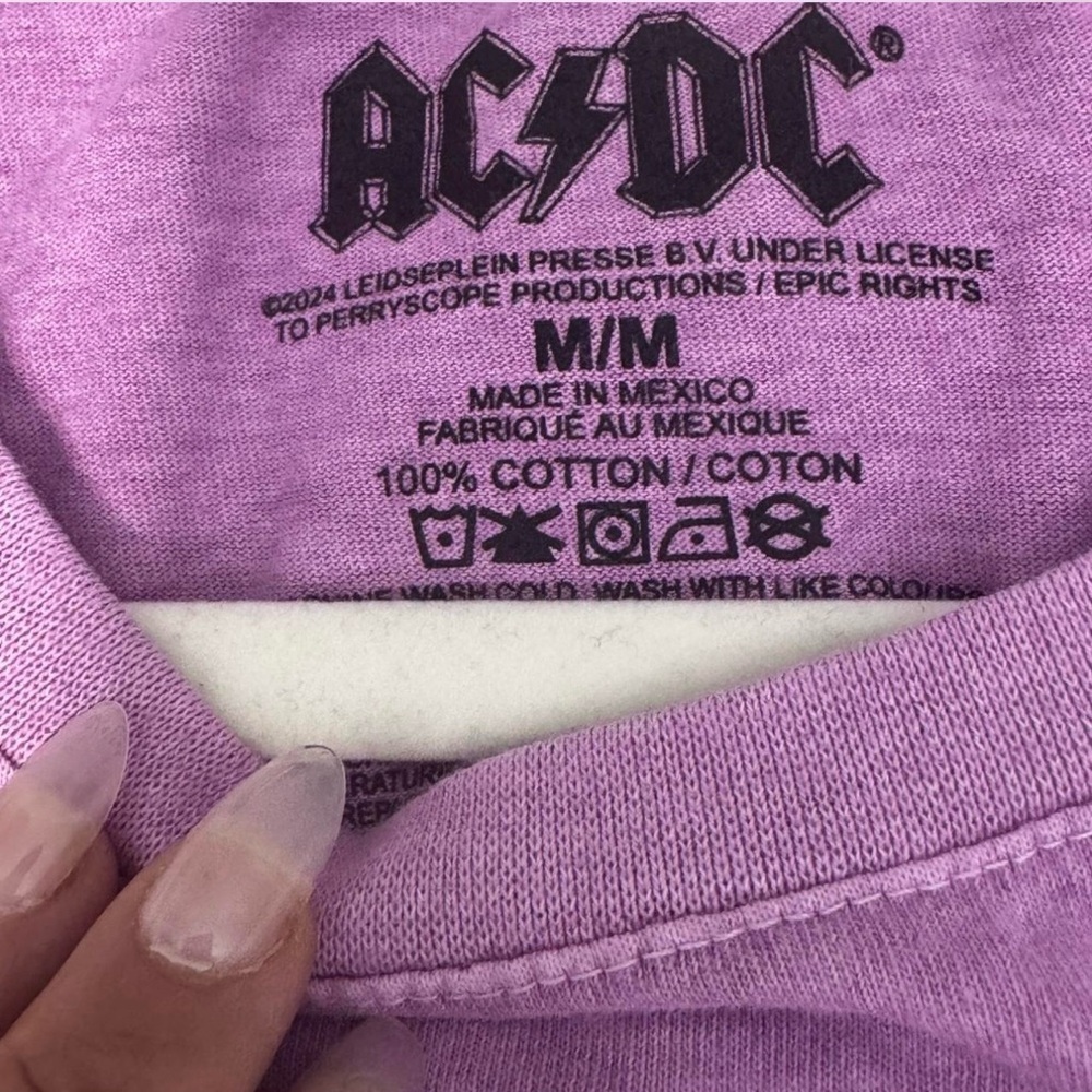 AC/DC Purple Cotton T-Shirt - Size M - NWOT (New Without Tags) Graphic Tee - Picture 3 of 4